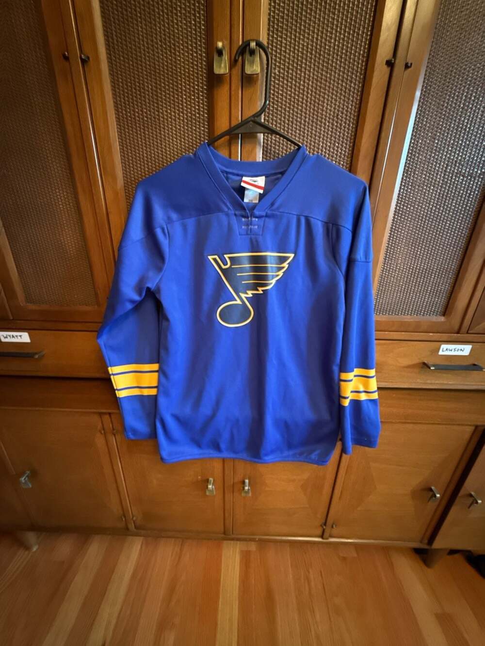 NHL St. Louis Blues Youth Jersey Size M (10/12) Blue
